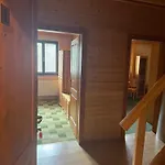 Sabinka Pri Jazere بيت خشبي *