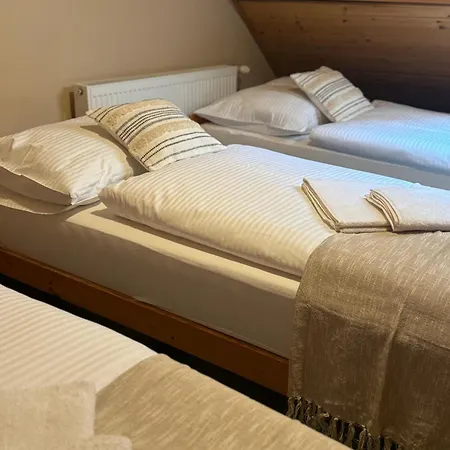 Sabinka Pri Jazere Orman Evi