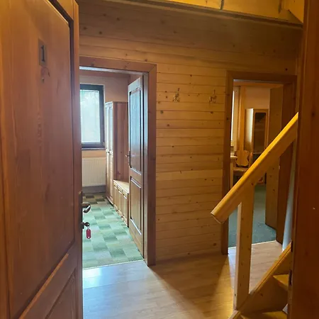 Sabinka Pri Jazere Orman Evi *